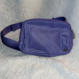 Lululemon everywhere belt bag 2L